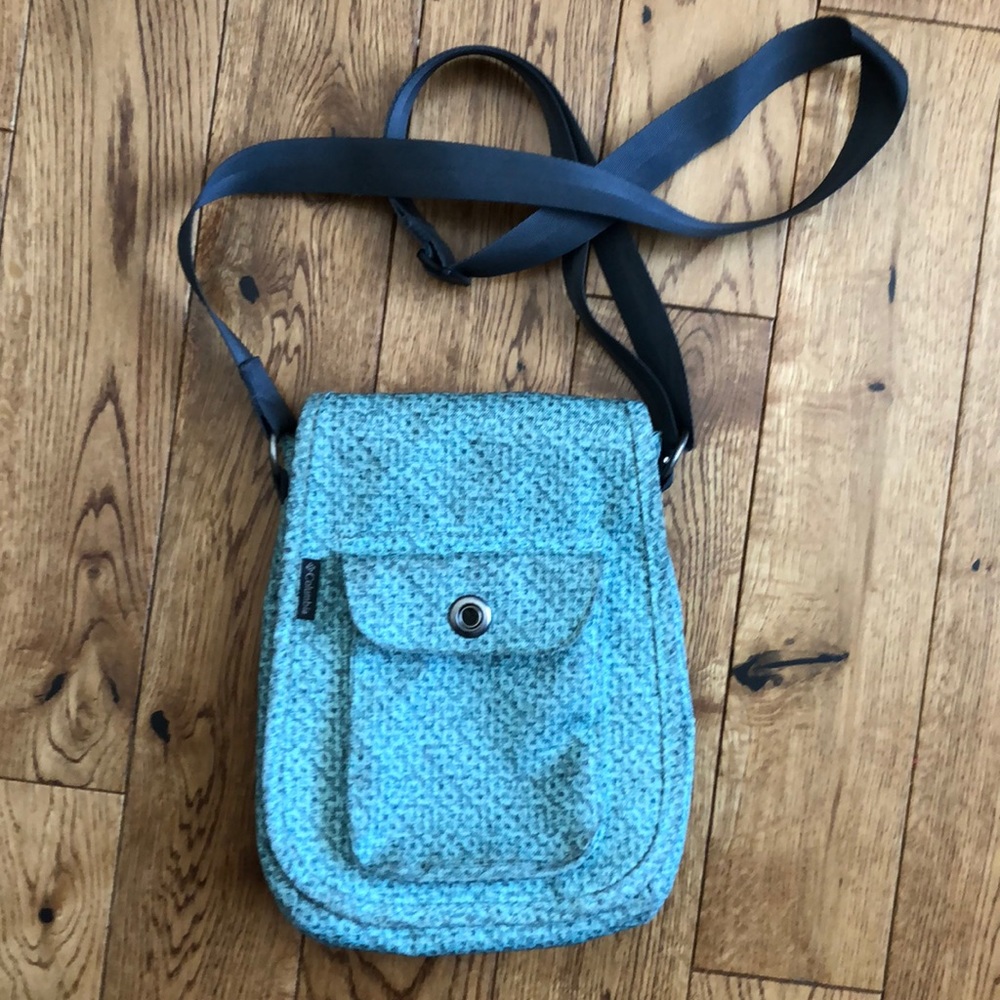 Columbia aqua crossbody bag